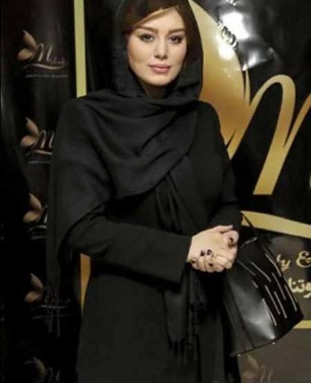 عکس سحر قریشی با پالتو چرم