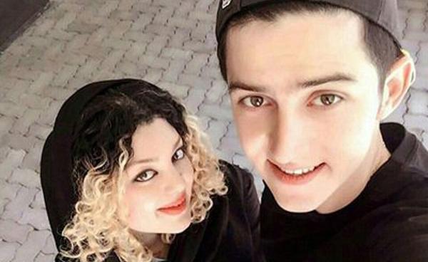 عکس سردار آزمون با خواهرش