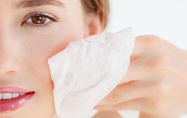 عکس دستمال مرطوب کننده