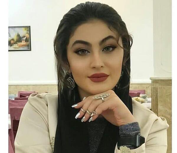 عکس پسر جوان چشم آبی