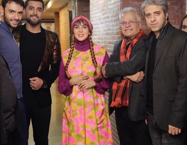عکس امیر مقاره در خانه