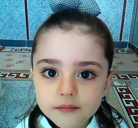 عکس پسر با چشم عسلی