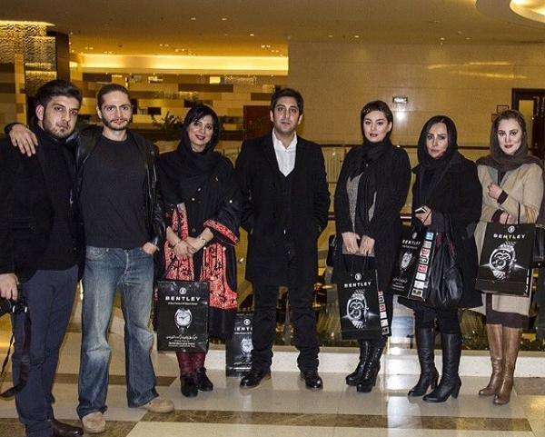 عکس سحر قریشی با ساپورت و دامن خیلی کوتاه