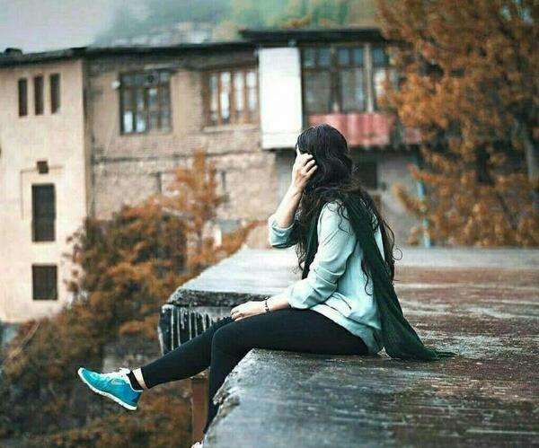عکس دختر از پشت برای پروفایل واتساپ