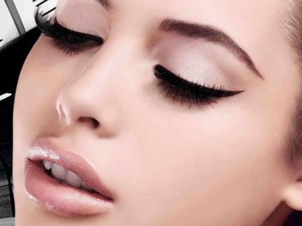 عکس دختر خط چشم