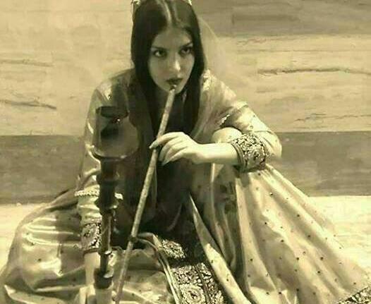 عکس نوشته دختر ترک قشقایی