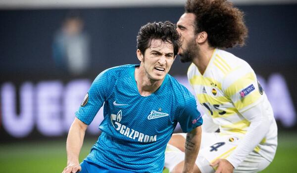 عکس سردار آزمون با لباس پرسپولیس