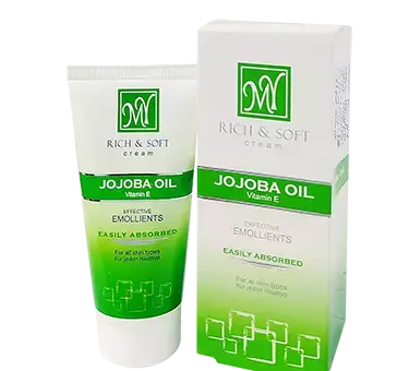 عکس کرم مرطوب کننده مای