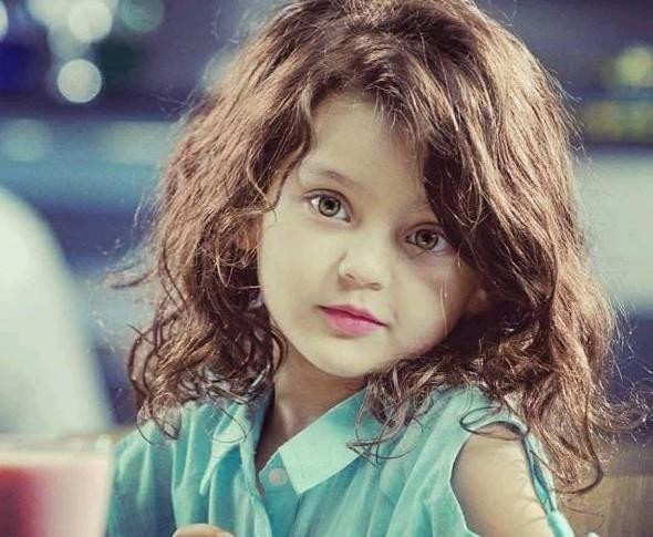عکس دختر بچه چشم عسلی ناز