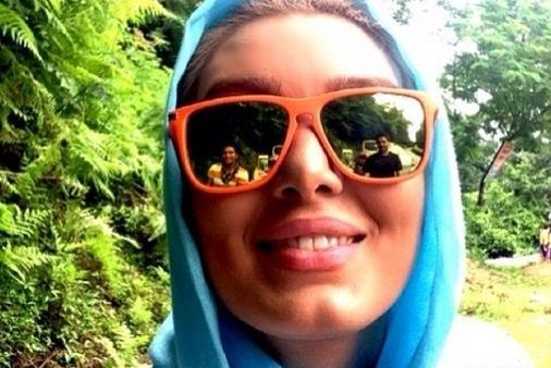 عکس سحر قریشی با عینک دودی