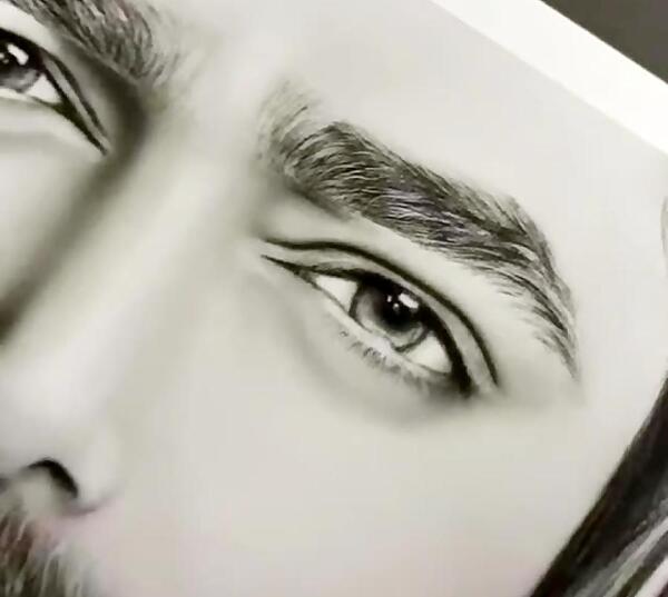 طراحی عکس امیر مقاره