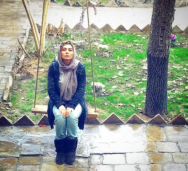عکس سحر قریشی غمگین