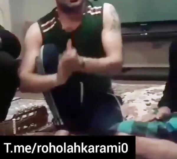 عکس روح الله کرمی در کمپ