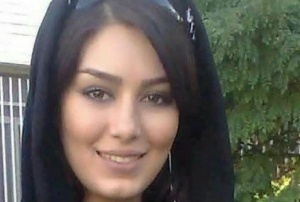 عکس سحر قریشی در نوجوانی