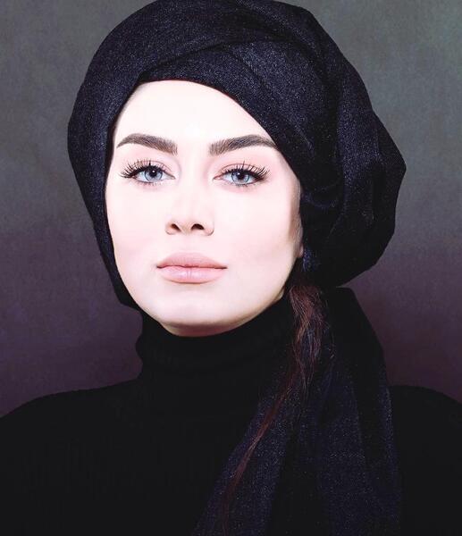 عکس سحر قریشی در نوجوانی