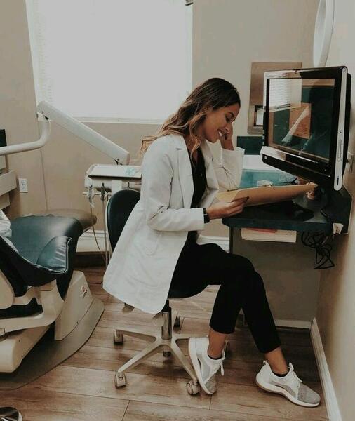 عکس انگیزشی روپوش پزشکی