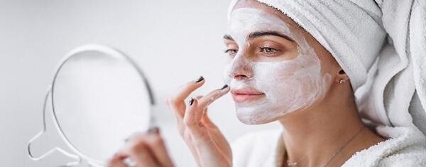 عکس مرطوب کننده پوست