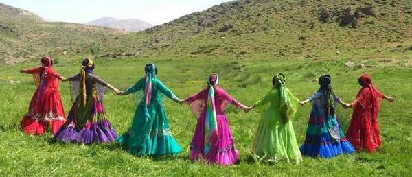 عکس رقص دختر قشقایی