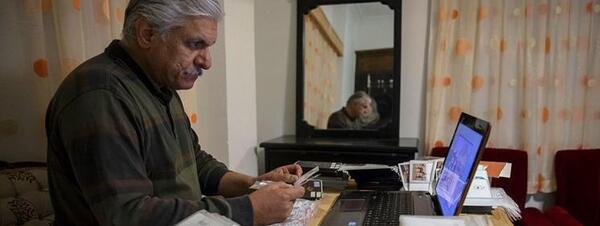 عکس دکتر غیادی با سردار آزمون