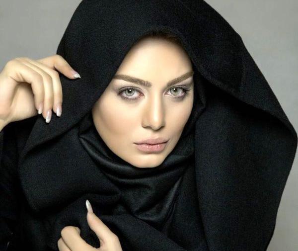 عکس سحر قریشی تنها