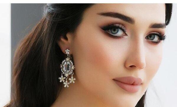 عکس دختر بچه چشم درشت مشکی