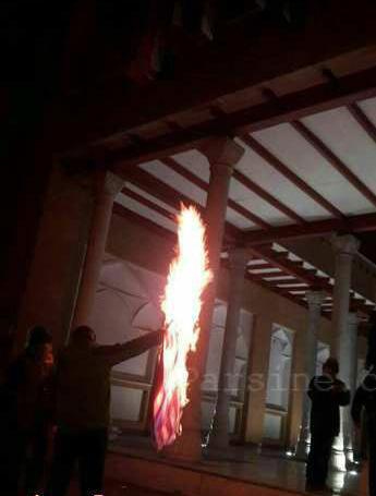 عکس آتش پرچم آمریکا