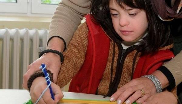 عکس کودک نابینا