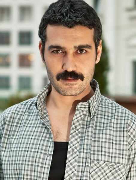 عکس همسر واقعی خیریه در برگ ریزان