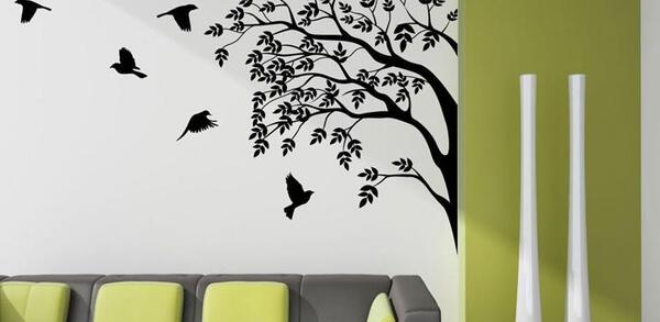 عکس نقاشی های زیبا روی دیوار اتاق خواب