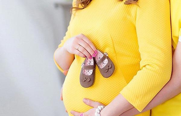 عکس آتلیه بارداری پسر