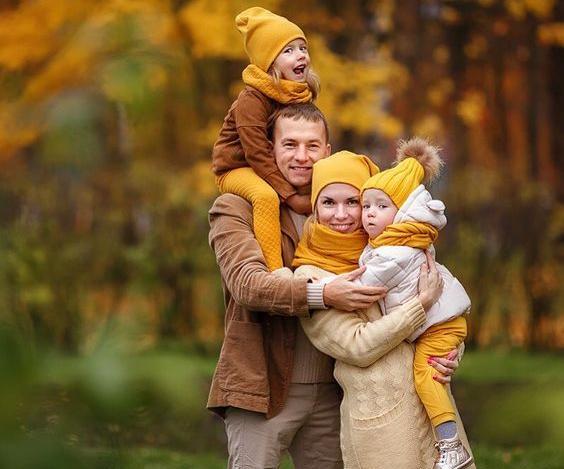 عکس پروفایل کارتونی خانواده چهار نفره