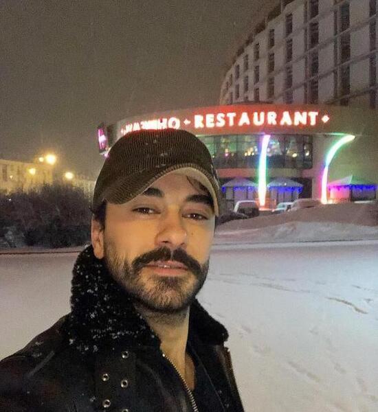 عکس زن واقعی علی آصف