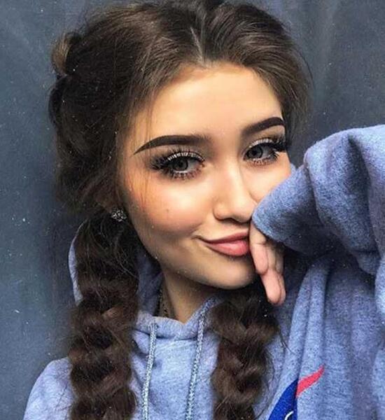 عکس آموزش ژست عکاسی دخترانه سلفی