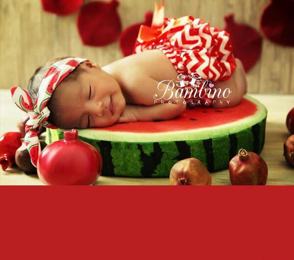 عکس آتلیه کودک یلدایی