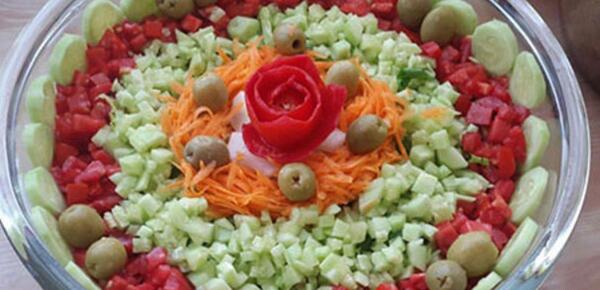 عکس پرچم ایران با مواد غذایی