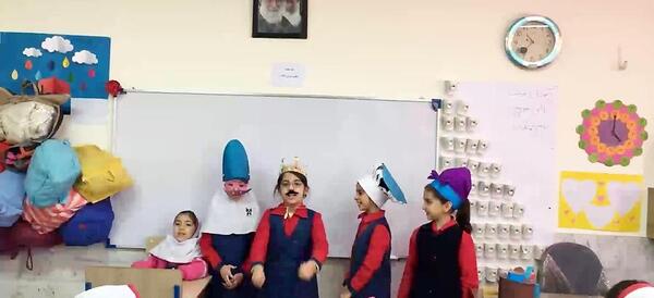 عکس نقاشی ساده ضرب المثل آشپز که دوتا شد