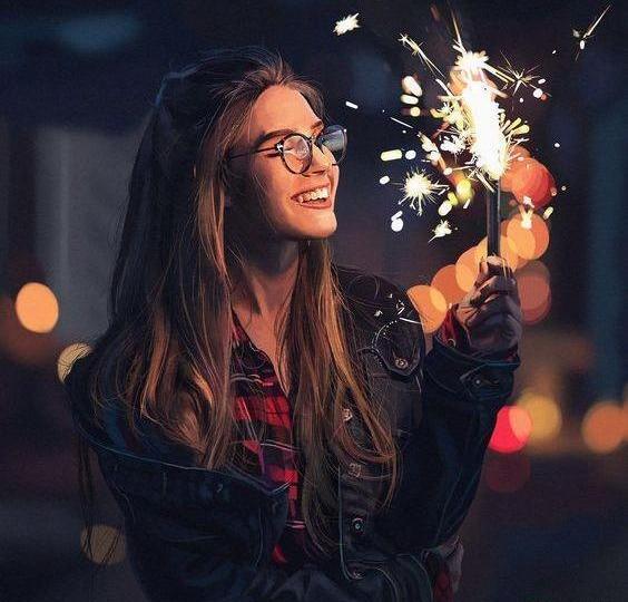 ژست عکس تولد خاص
