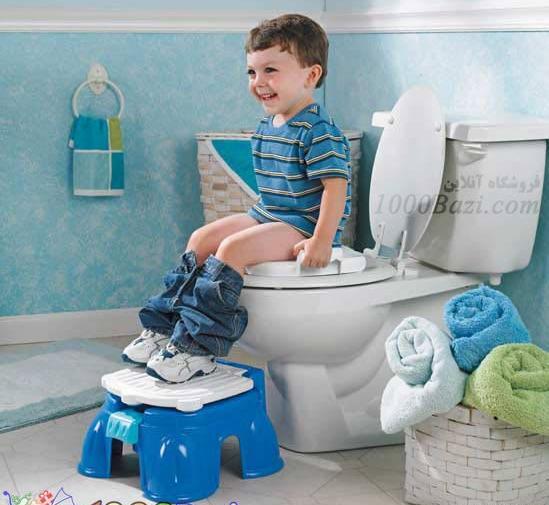 عکس کودک روی توالت فرنگی