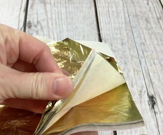 عکس آموزش نقاشی مدرن با ورق طلا