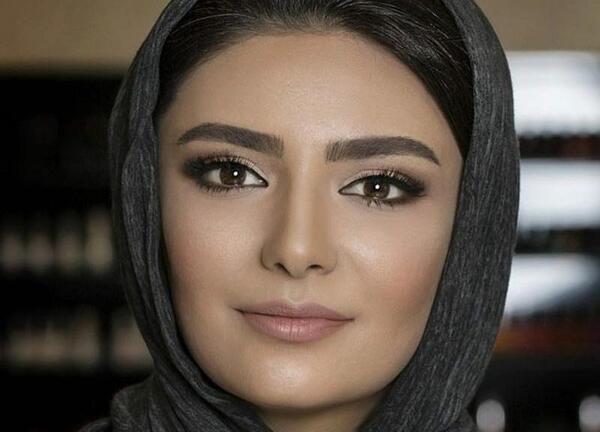 عکس اتلیه لیندا کیانی