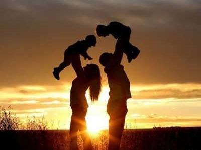 عکس نوشته خانواده چهار نفره