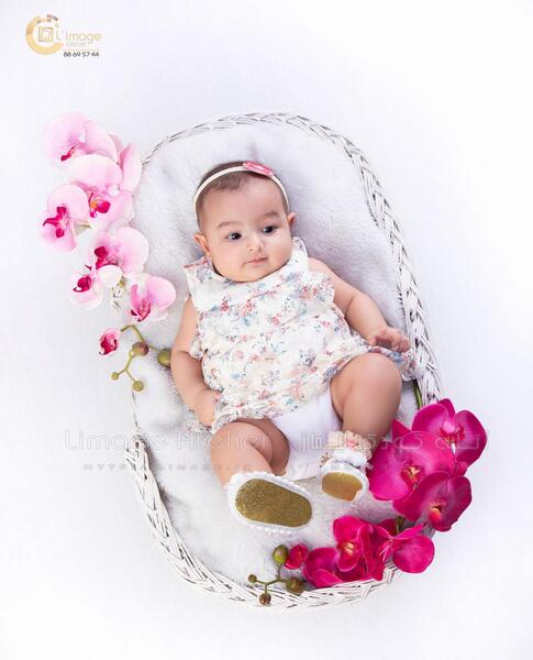 عکس کودک چهار ماهه
