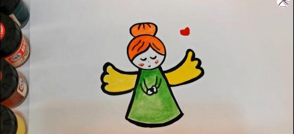 عکس نقاشی کودکانه فرشته