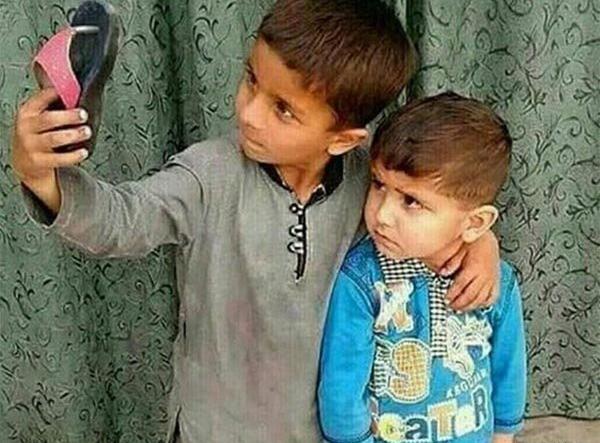 عکس کودک گدا