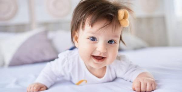 عکس کودک هشت ماهه