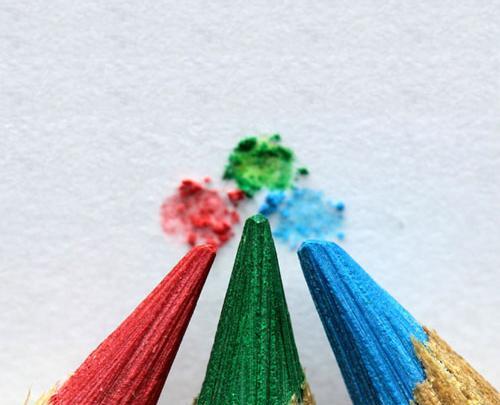 عکس طرح نقاشی فانتزی با مداد رنگی برای کودکان