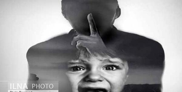 عکس کودک آزاری توسط مادر
