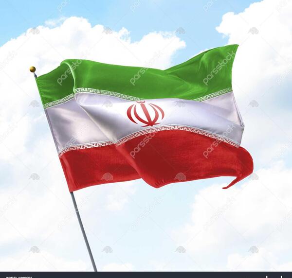 عکس پرچم ایران در آسمان