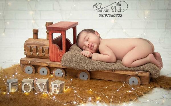 عکس آتلیه نوزاد در خانه