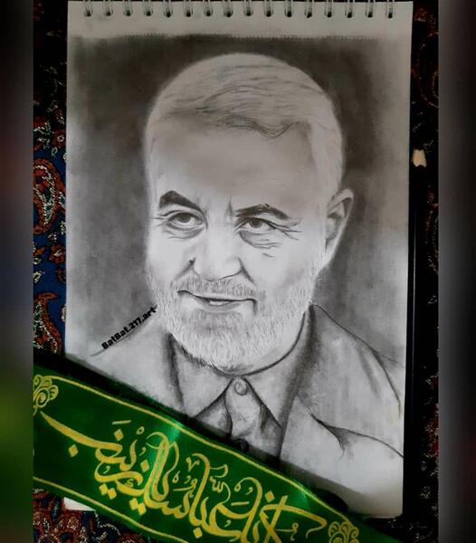 عکس نقاشی سیاه قلم حاج قاسم